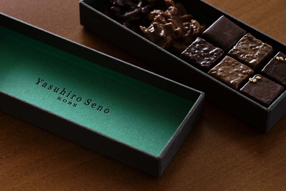 上質なチョコレートを、上質なパッケージで届ける.....。CMFデザインパッケージ、貼り箱、化粧箱