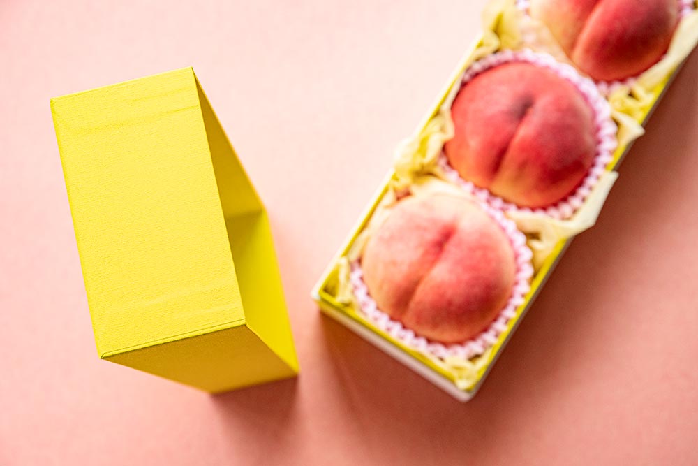 特別な贈り物「桃のギフト」パッケージ／化粧箱